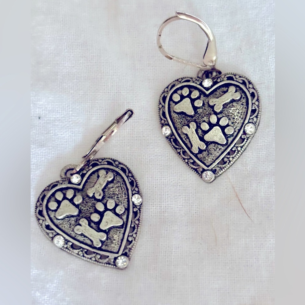 Dog Lovers Earrings 
with paw prints and bones